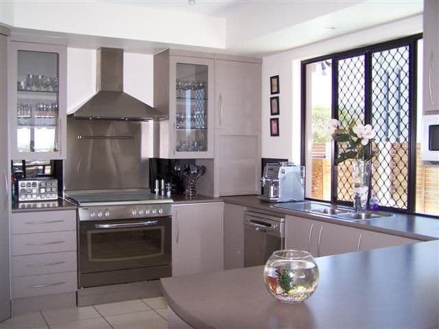 7 Clipper Terrace, GLADSTONE QLD 4680, South Gladstone - Thumbnail 3