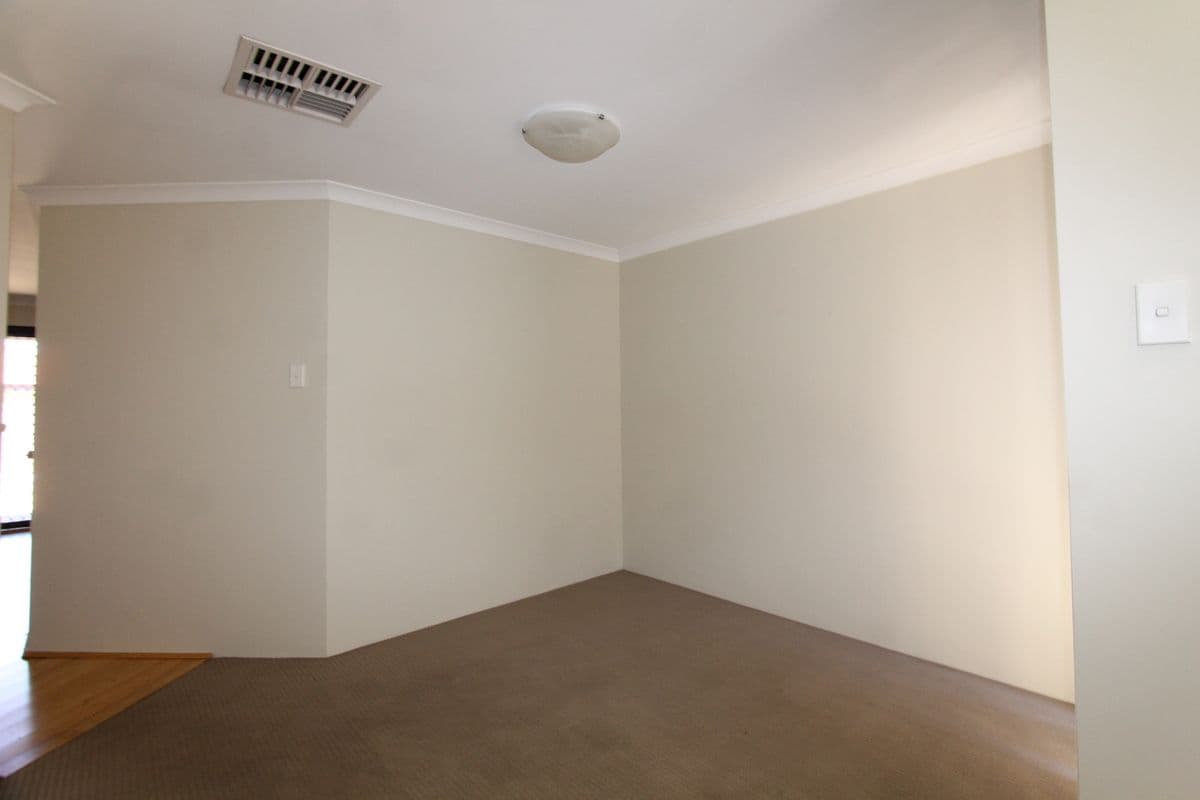 64 Jedburgh Loop, Sinagra WA 6065, Sinagra - Thumbnail 2