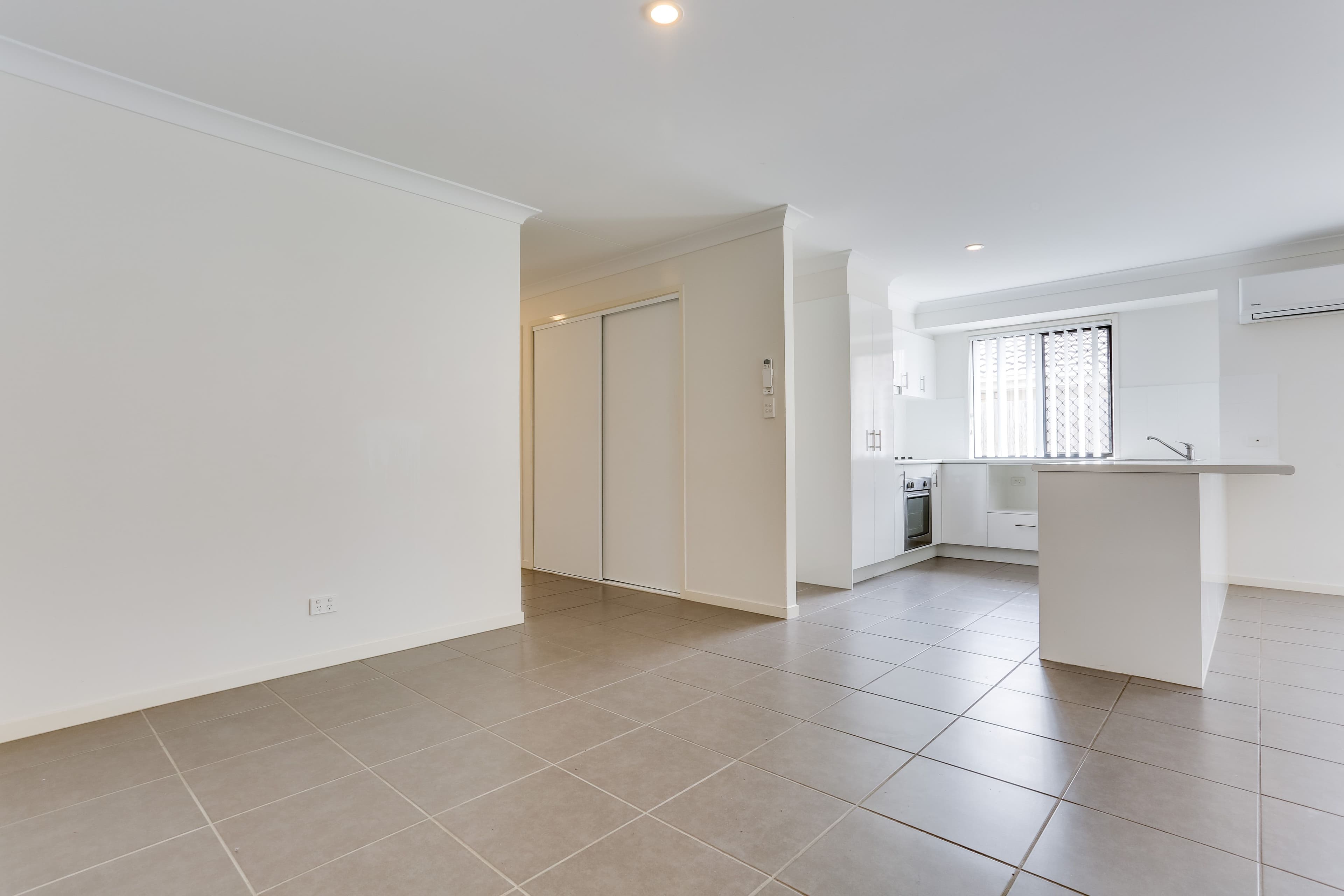 65 Casuarina Circuit, Heathwood QLD 4110, Heathwood - Thumbnail 4