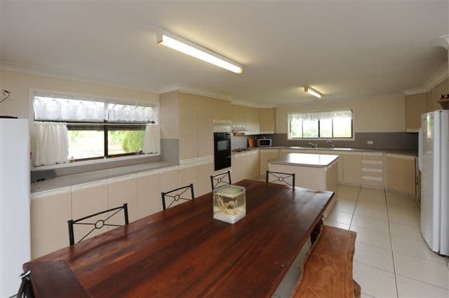11 King Street, KINGSTHORPE QLD 4400, Kingsthorpe - Thumbnail 3
