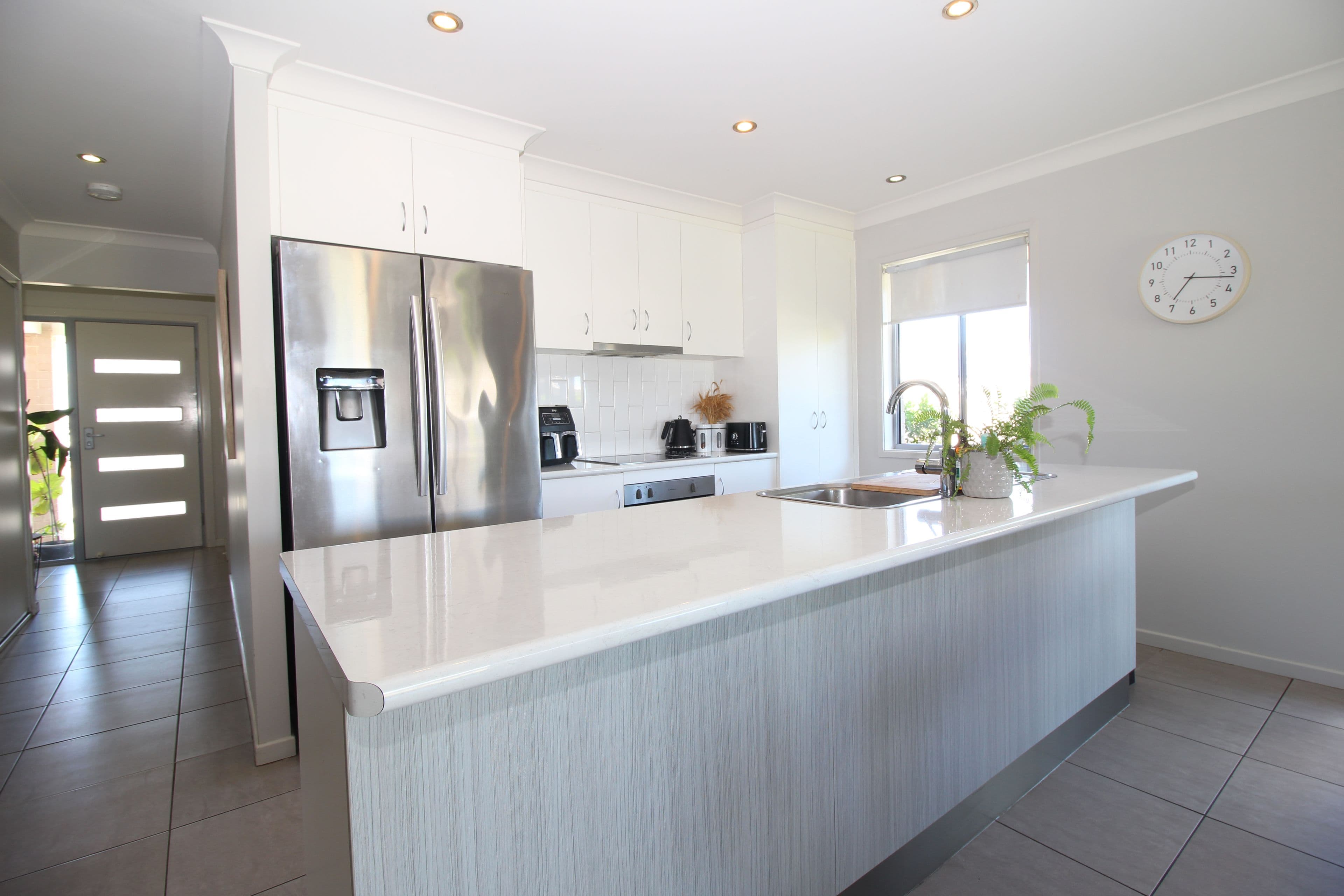 10 Baird Street, Emerald QLD 4720, Emerald - Thumbnail 5