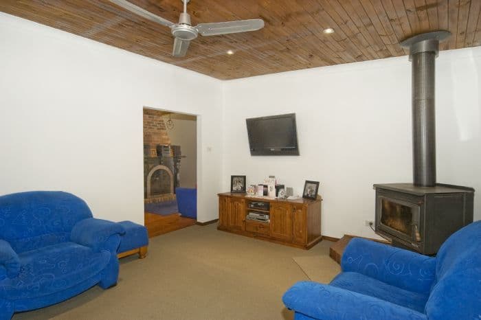 49 Wallace Street, Meredith VIC 3333, Meredith - Thumbnail 3