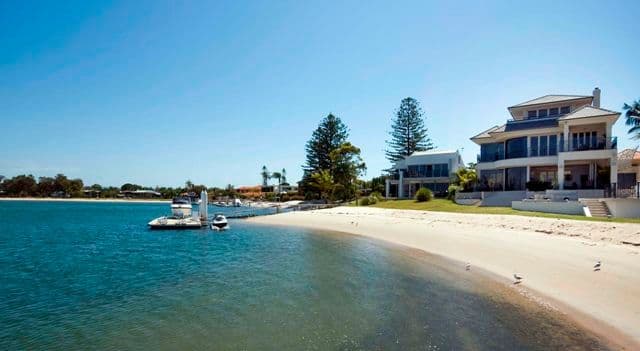 14 Korong Street, SOUTHPORT QLD 4215, Southport - Thumbnail 2