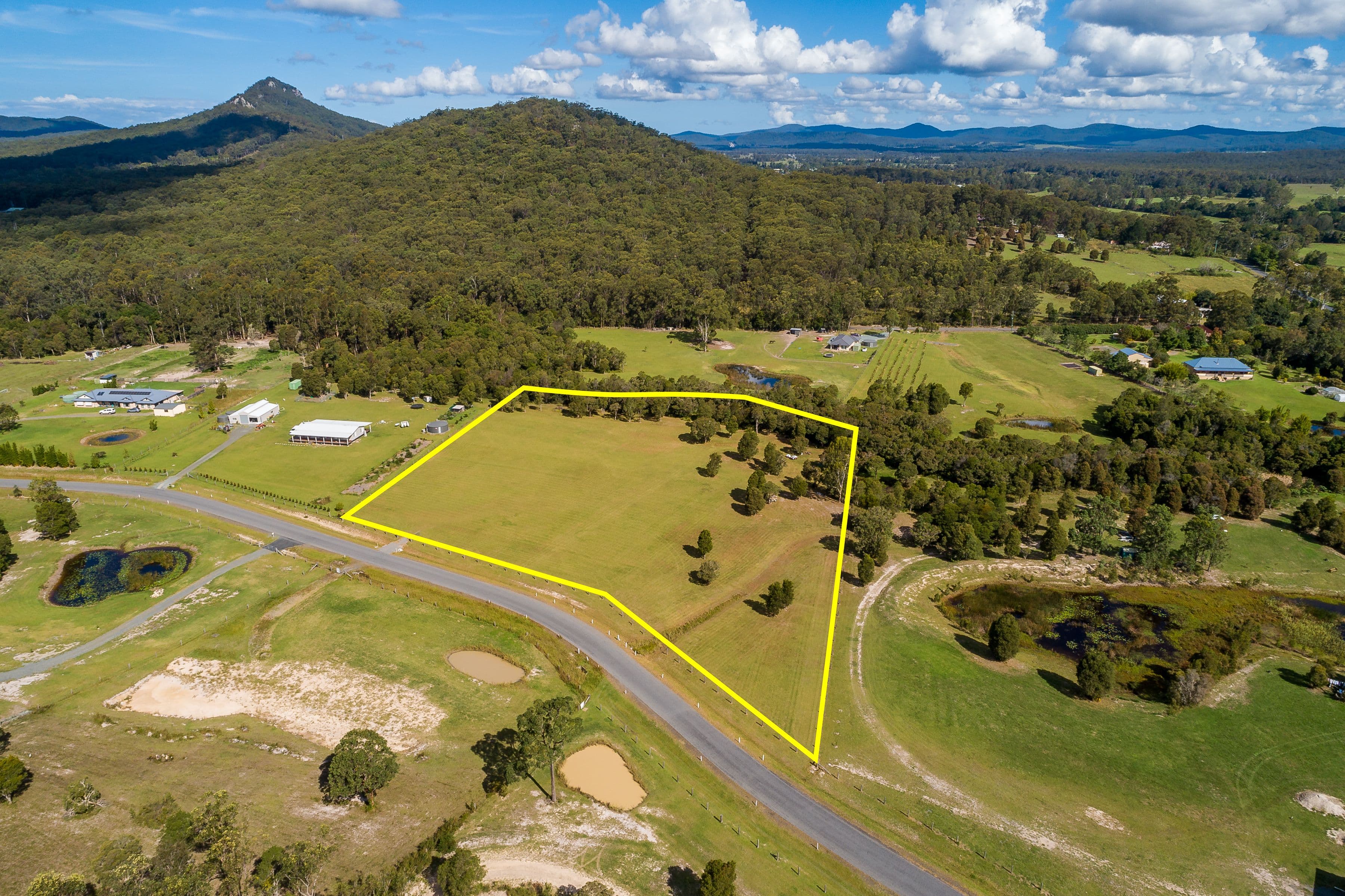 72 Suncrest Close, Bulahdelah NSW 2423, Bulahdelah - Thumbnail 2