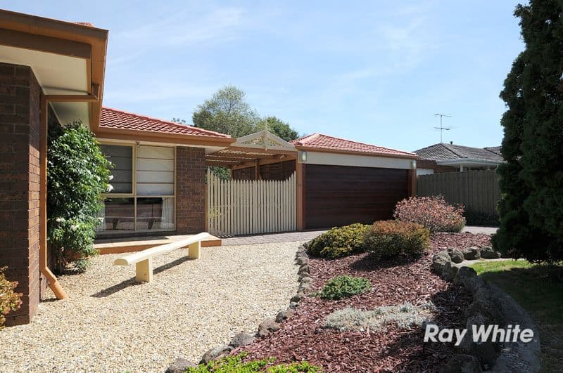 11 Glenbourne Road, CRANBOURNE VIC 3977, Cranbourne - Thumbnail 3