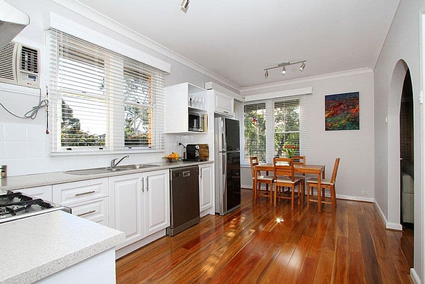 99 St Vigeons Road, RESERVOIR VIC 3073, Reservoir - Thumbnail 6