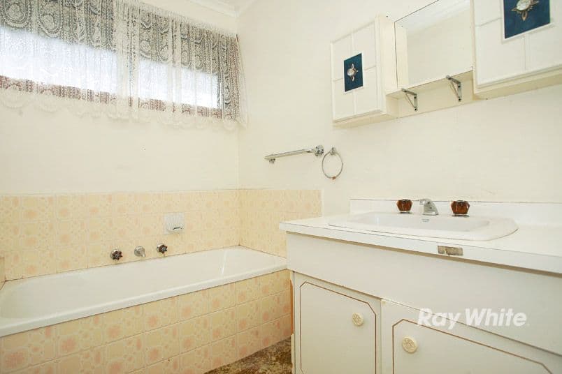 19 Crescent Street, NOBLE PARK VIC 3174, Noble Park - Thumbnail 8