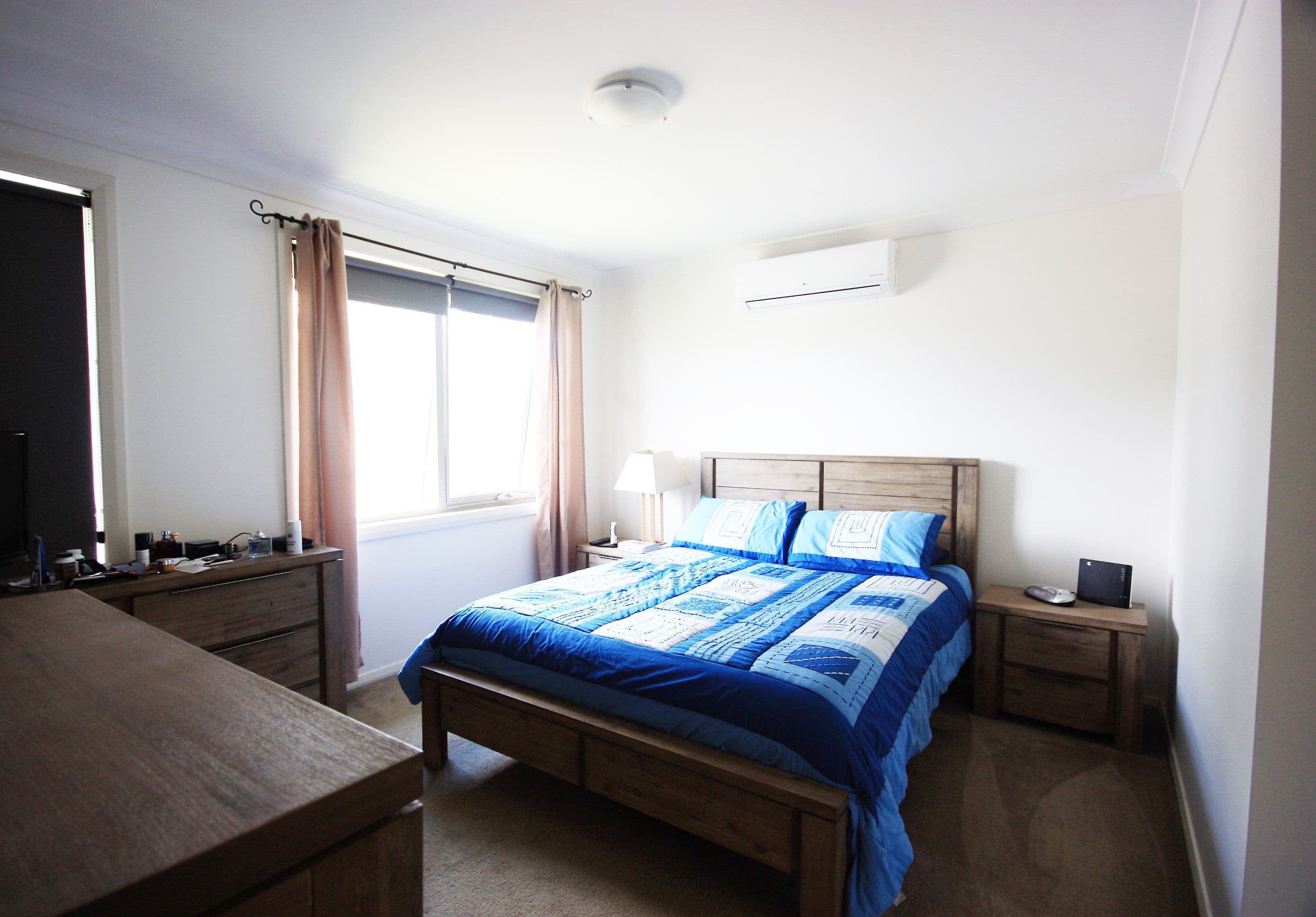 4 Hampshire Boulevard, Spring Farm - Thumbnail 3