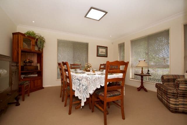 17 Manooka Crescent, HIGHFIELDS QLD 4352, Highfields - Thumbnail 3