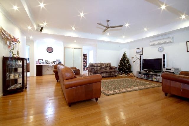 17 Manooka Crescent, HIGHFIELDS QLD 4352, Highfields - Thumbnail 6