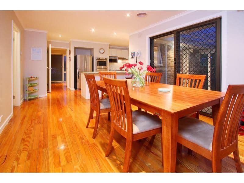 8 Japonica Street, BUNDOORA VIC 3083, Bundoora - Thumbnail 2