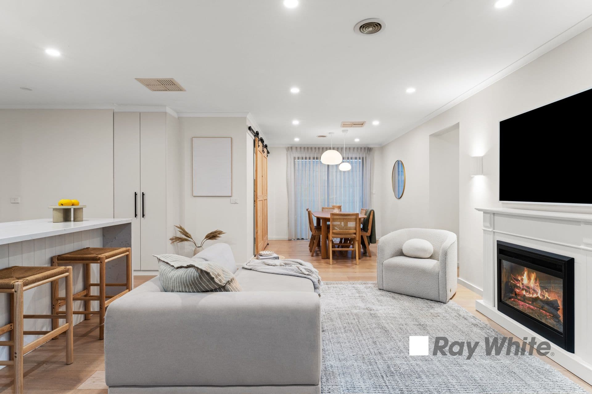 2 Ingleton Court, Narre Warren VIC 3805, Narre Warren - Thumbnail 3