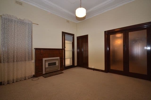 44 Strickland Street, CLARE SA 5453, Clare - Thumbnail 3