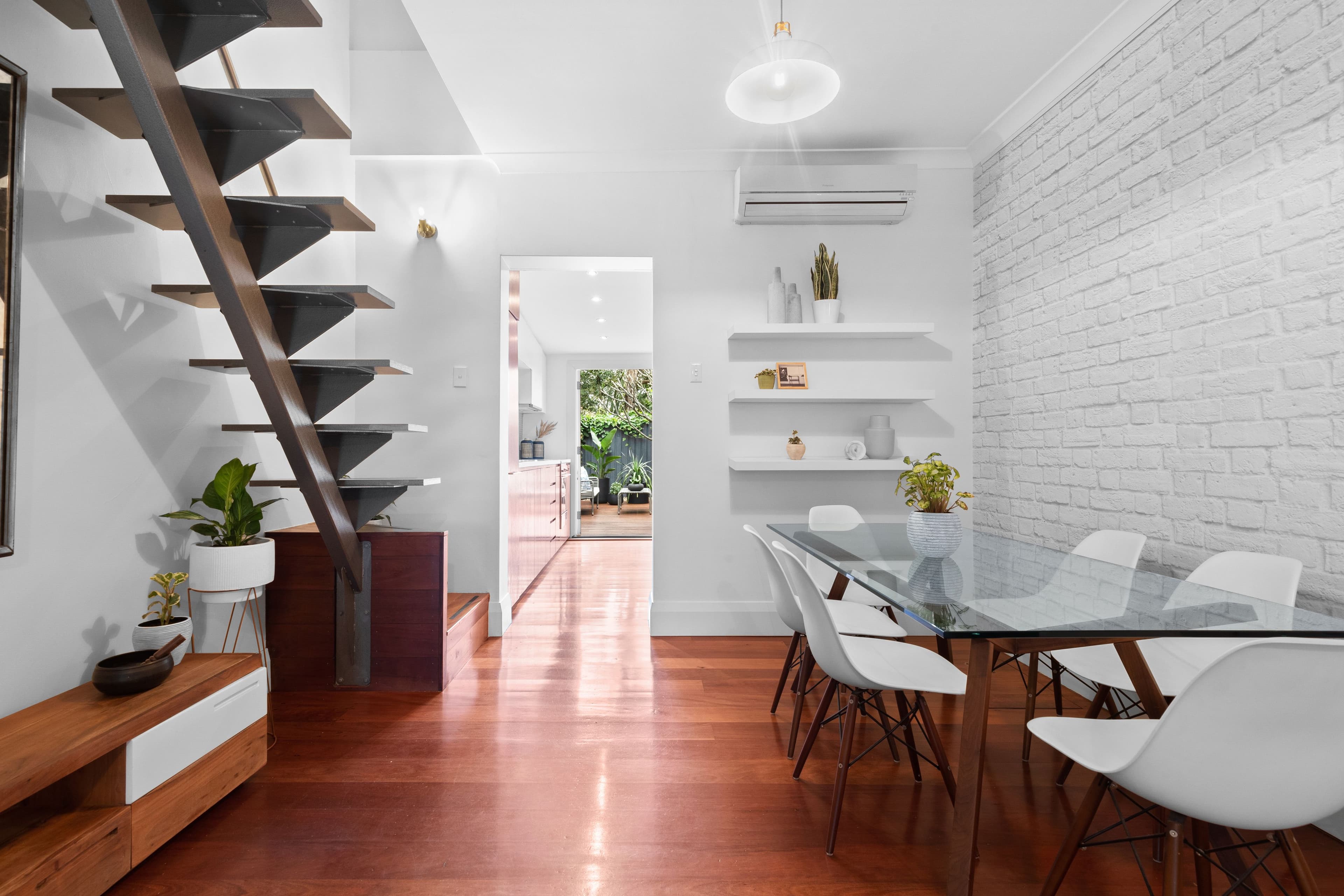 15 Morrissey Road, Erskineville NSW 2043, Erskineville - Thumbnail 2