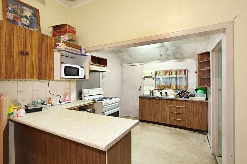 3 Norfolk Avenue, OAKLEIGH VIC 3166, Oakleigh - Thumbnail 2