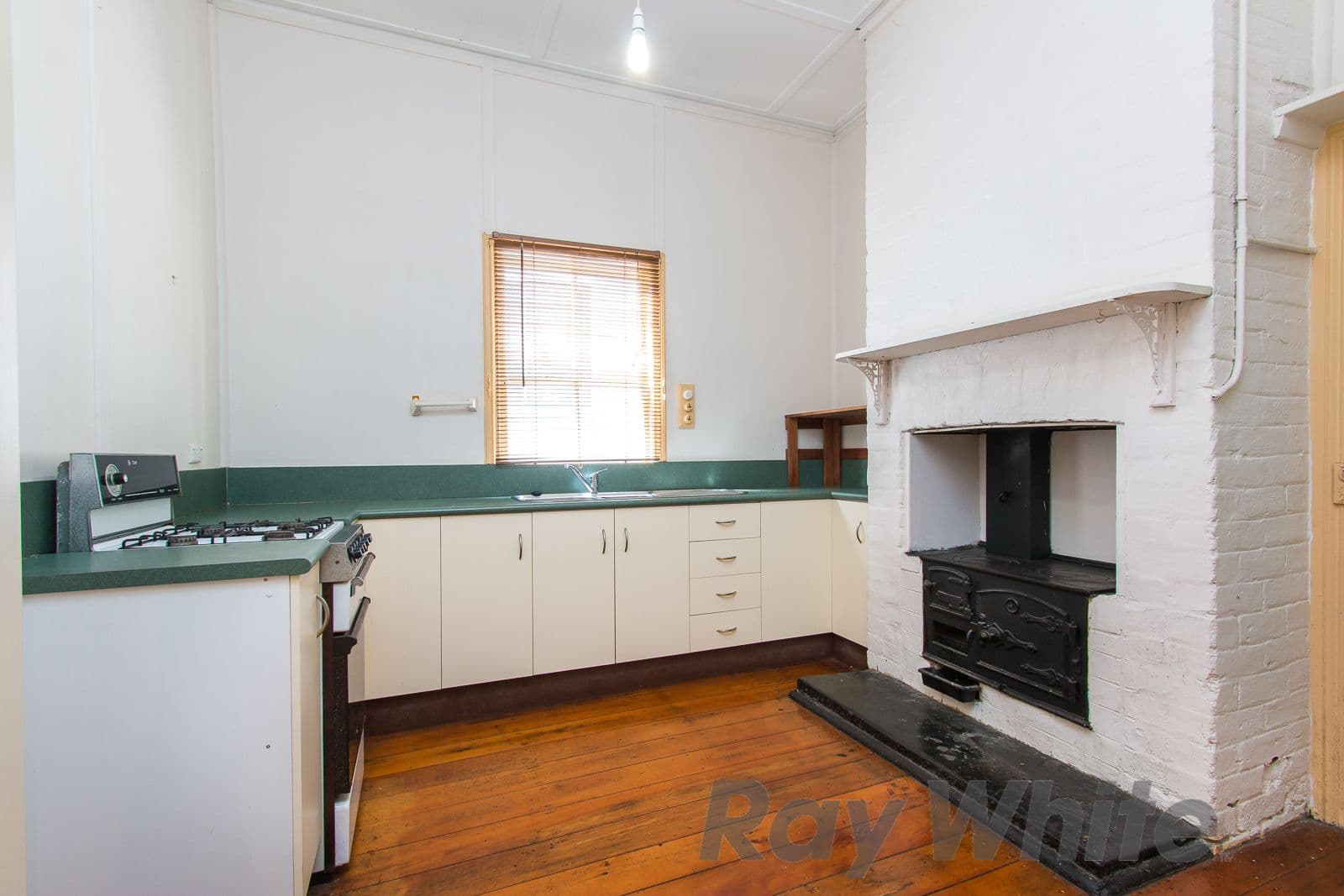28 Phoebe Street, Islington - Thumbnail 3