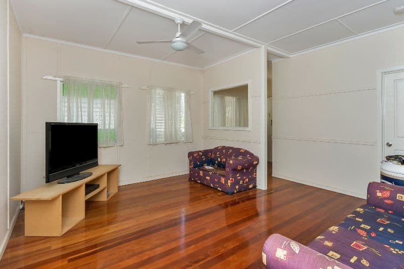 7 Lusitania Street, Newtown QLD 4305, Newtown - Thumbnail 3