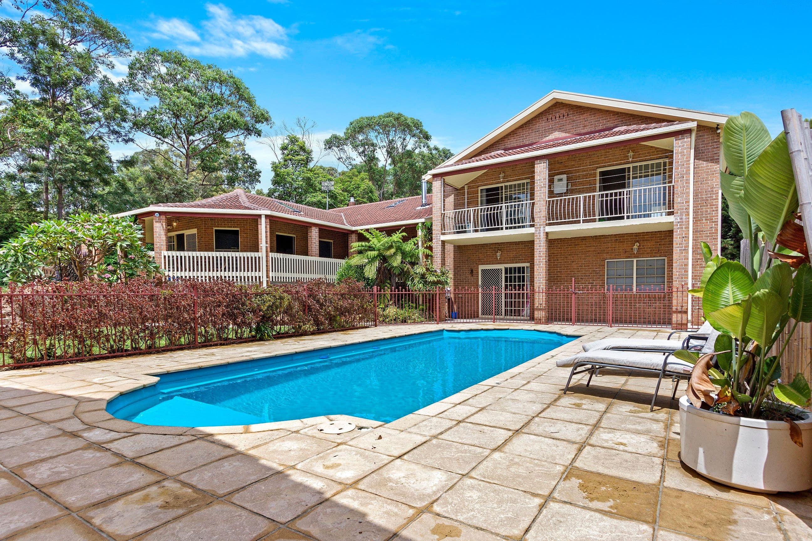 6 Kauzal Crescent, Surf Beach - Image 1