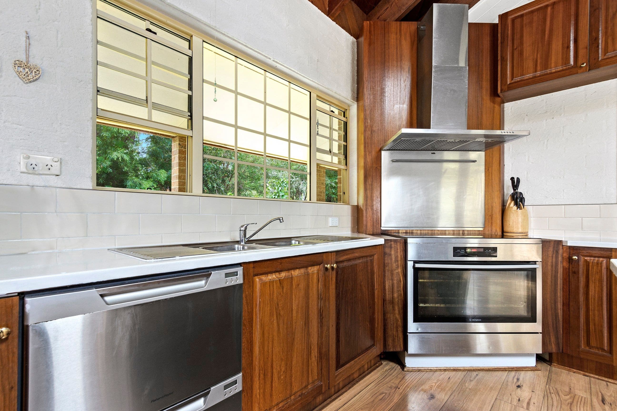 6 Kauzal Crescent, Surf Beach - Thumbnail 7