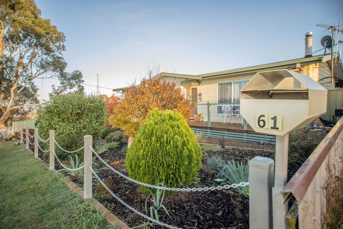 61 Cobham Street, Yass - Thumbnail 6