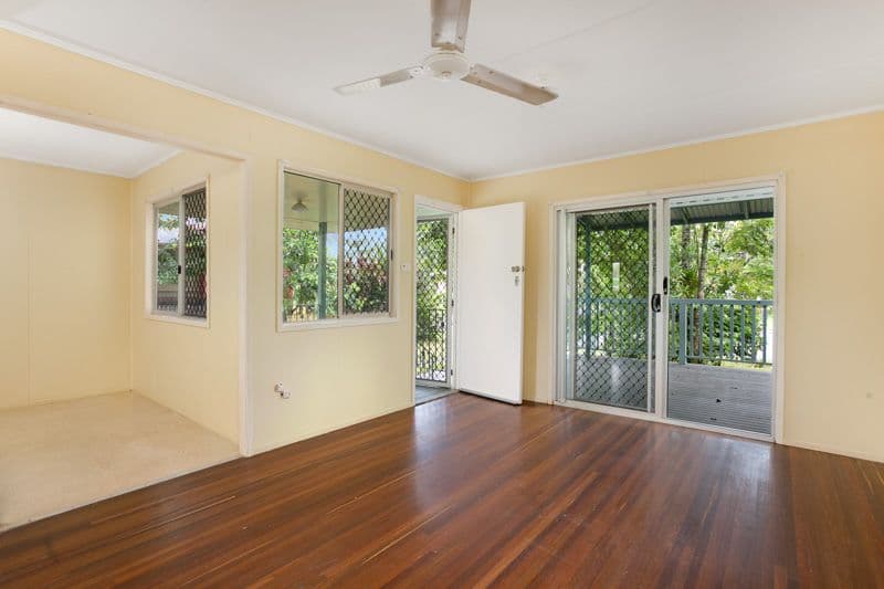 28 Enmore Street, MANOORA QLD 4870, Manoora - Thumbnail 4