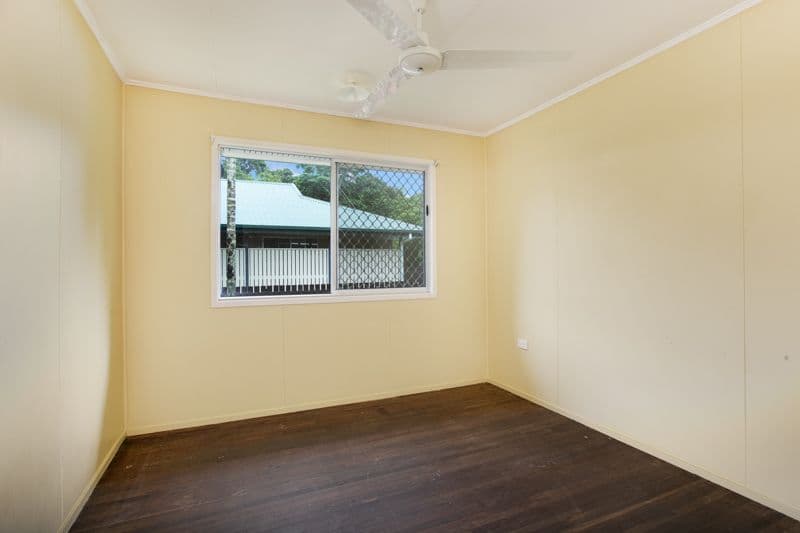 28 Enmore Street, MANOORA QLD 4870, Manoora - Thumbnail 6