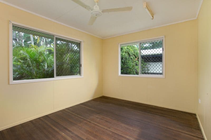28 Enmore Street, MANOORA QLD 4870, Manoora - Thumbnail 7