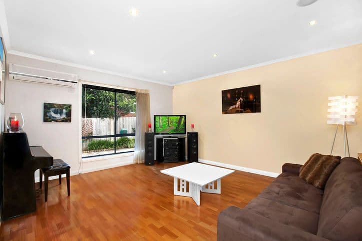 9 Sherwood Court, DONCASTER EAST VIC 3109, Doncaster East - Thumbnail 3