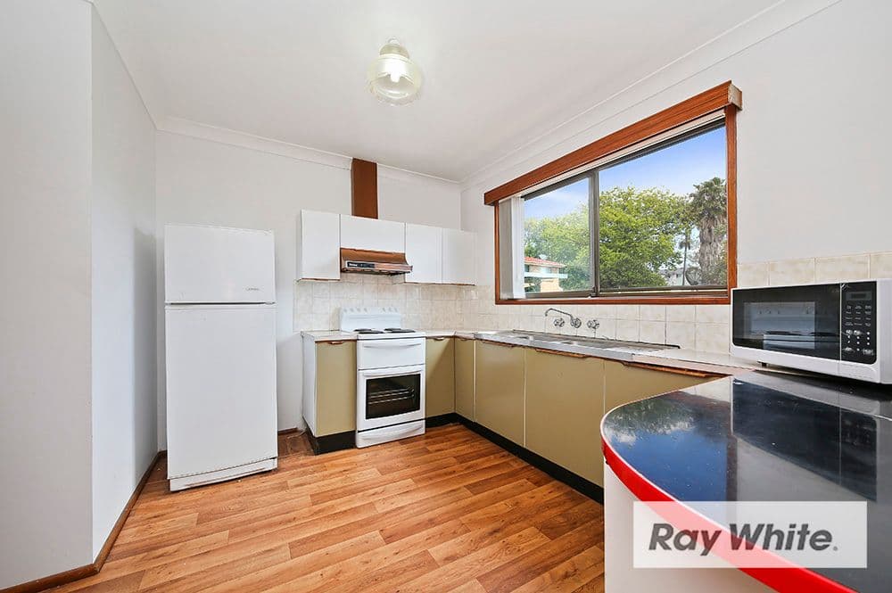 4 Queen Street, Auburn - Thumbnail 3