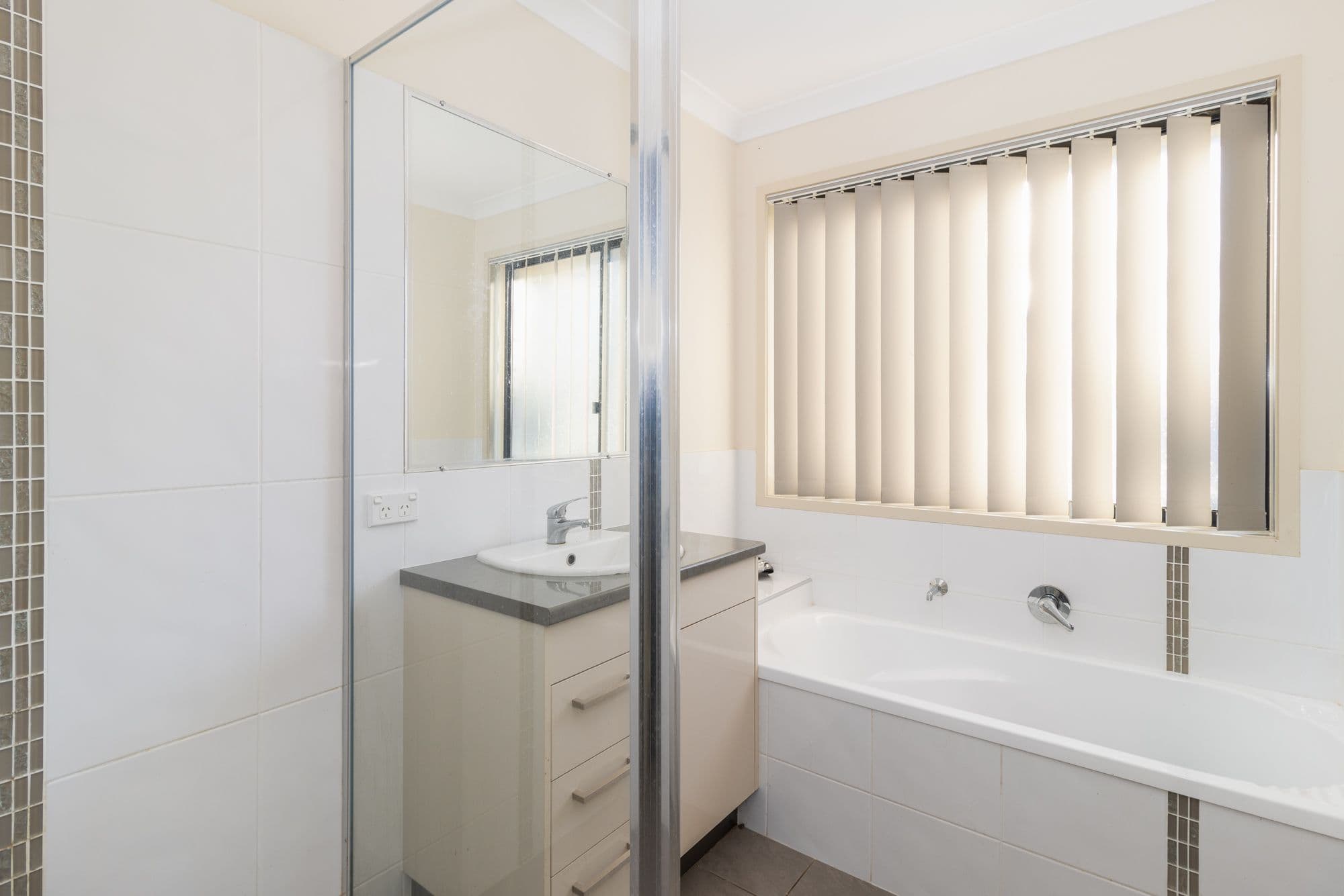 59 Hunter Street, Torbanlea QLD 4662, Torbanlea - Thumbnail 8