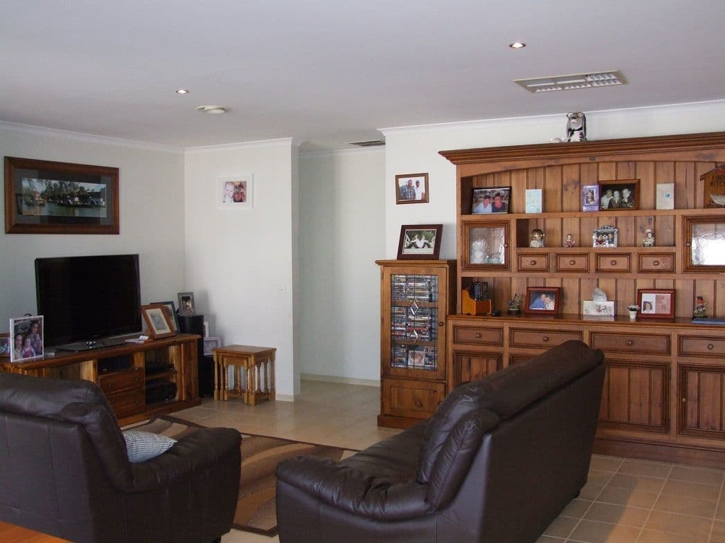 5 Stirling Terrace, MELTON WEST VIC 3337, Melton West - Thumbnail 4