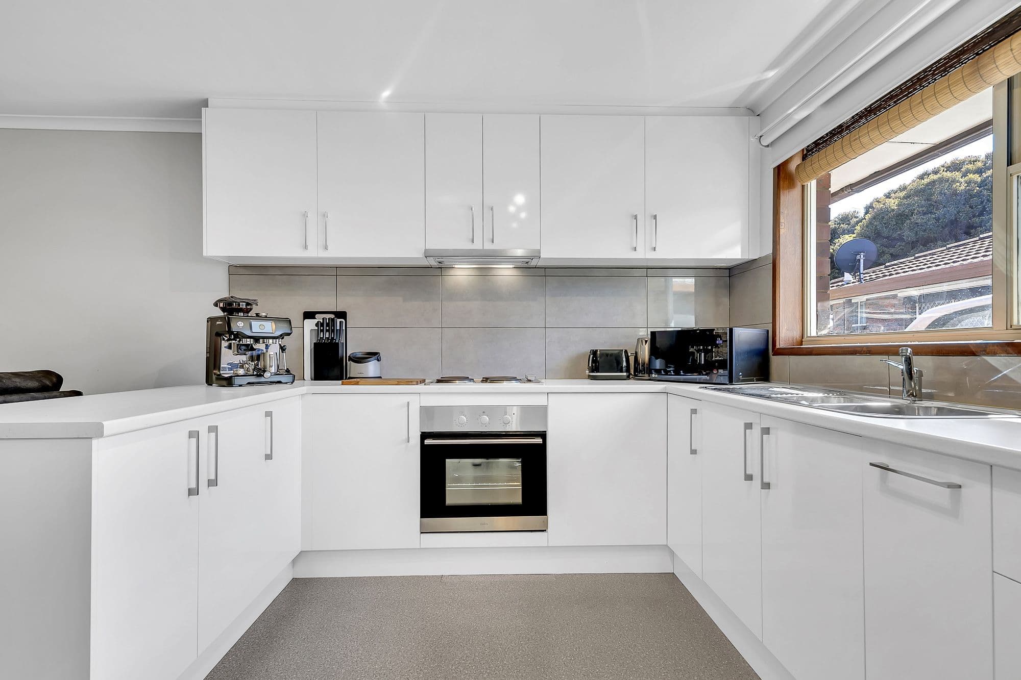 127 Minerva Road, Herne Hill VIC 3218, Herne Hill - Thumbnail 3