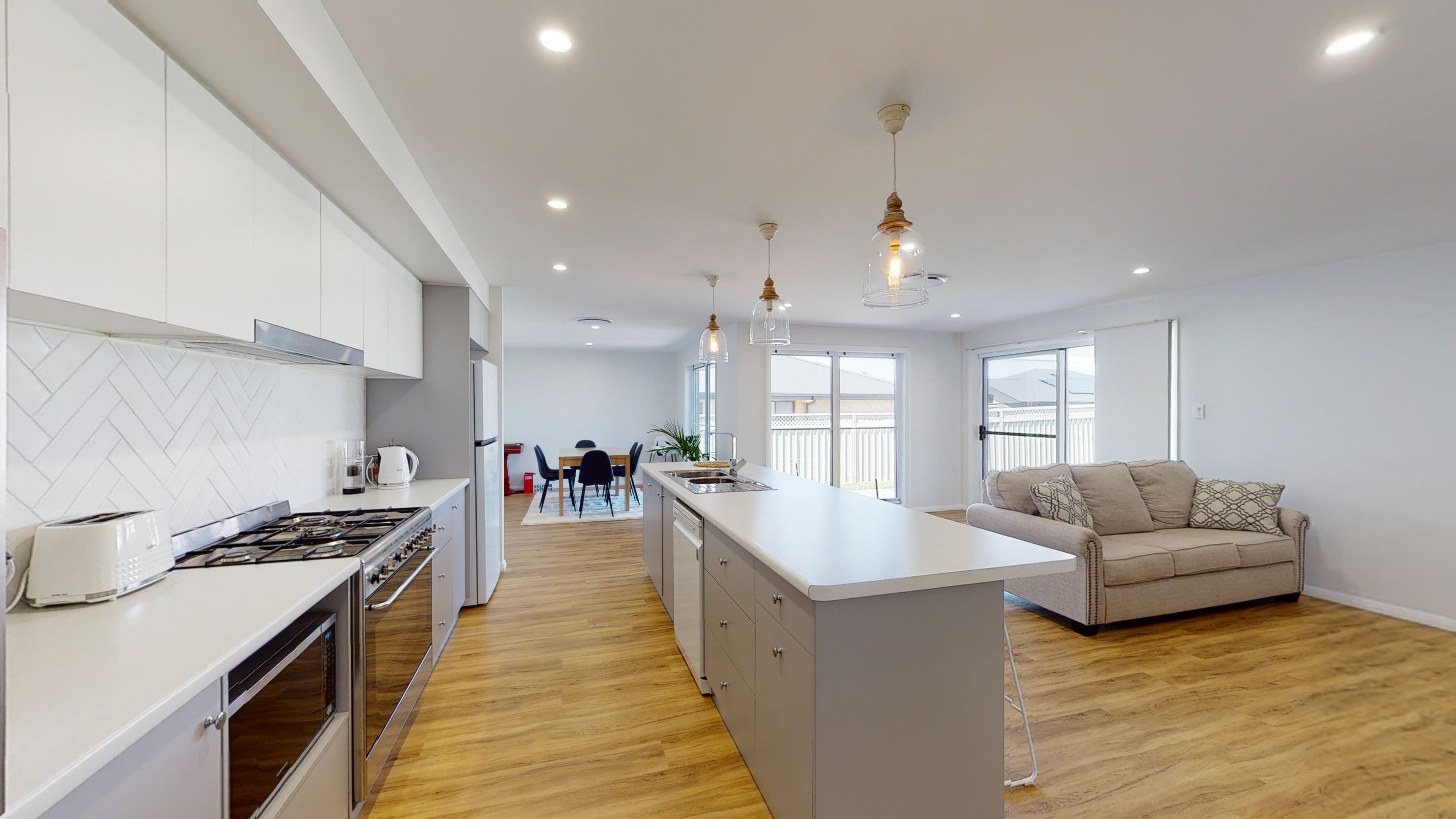 84 Champagne Drive, Dubbo NSW 2830, Dubbo - Thumbnail 2