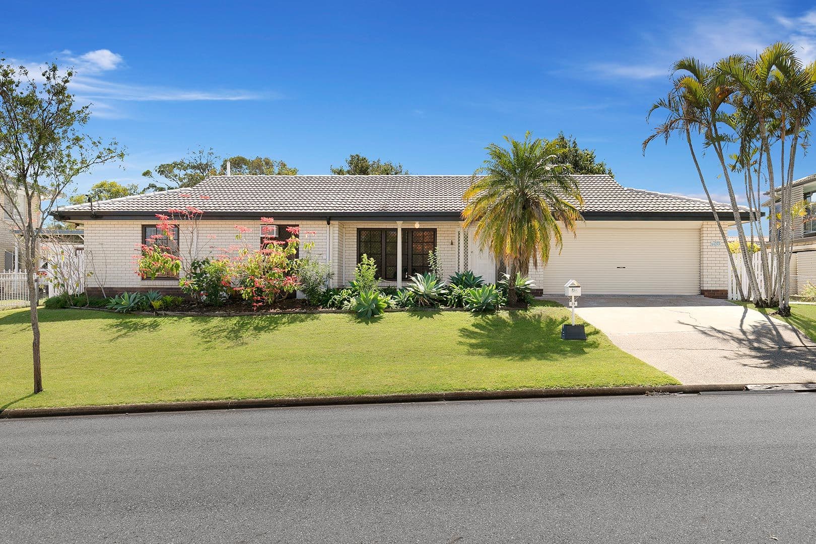 24 Deniven Street, Corinda QLD 4075, Corinda - Image 1