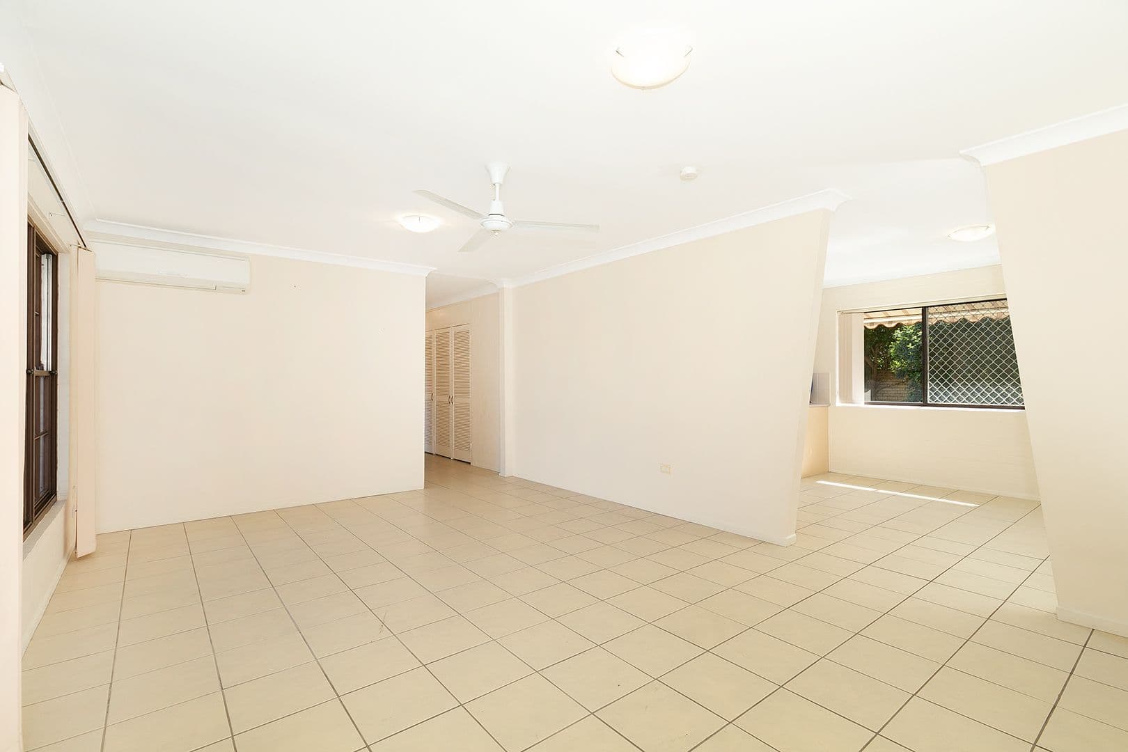 24 Deniven Street, Corinda QLD 4075, Corinda - Thumbnail 4