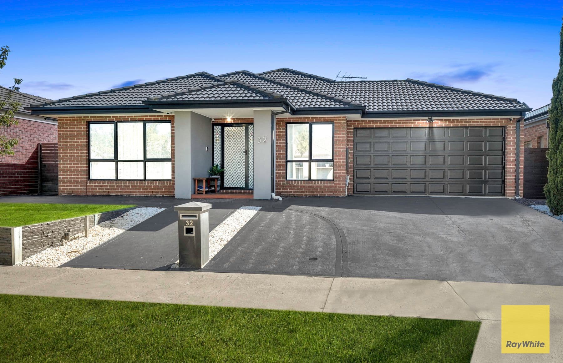 32 Elsmore Street, Tarneit VIC 3029, Tarneit - Thumbnail 2