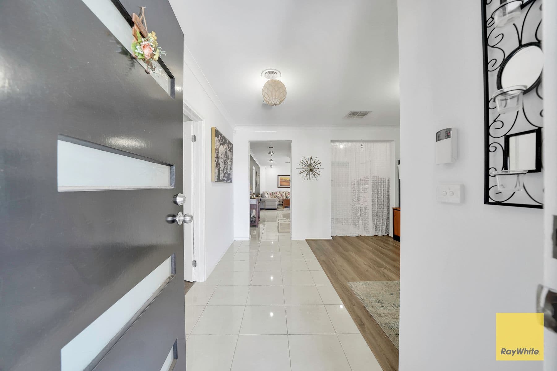 32 Elsmore Street, Tarneit VIC 3029, Tarneit - Thumbnail 3