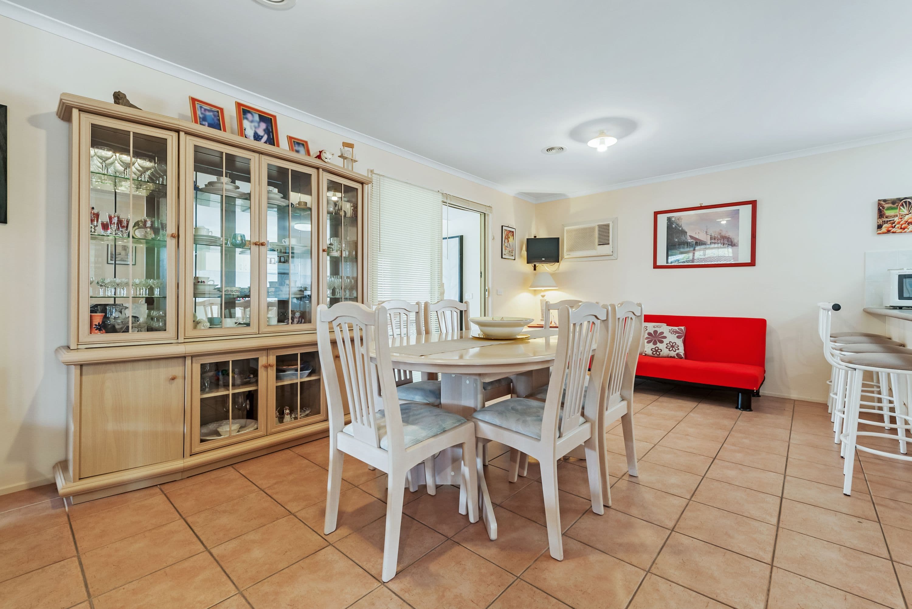 10 Parkin Avenue, Caroline Springs VIC 3023, Caroline Springs - Thumbnail 5
