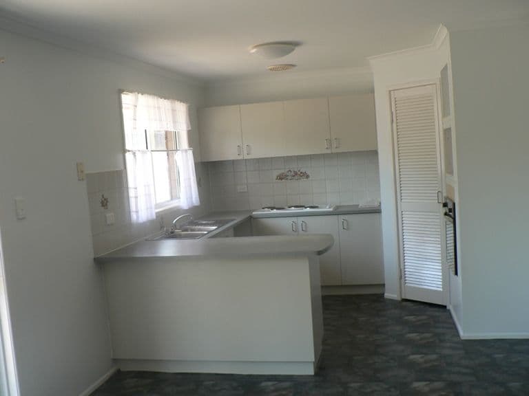 7 Lomandra Street, Boyne Island QLD 4680, Boyne Island - Thumbnail 7