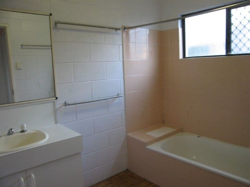 13 Richard Street, ANDERGROVE QLD 4740, Andergrove - Thumbnail 6