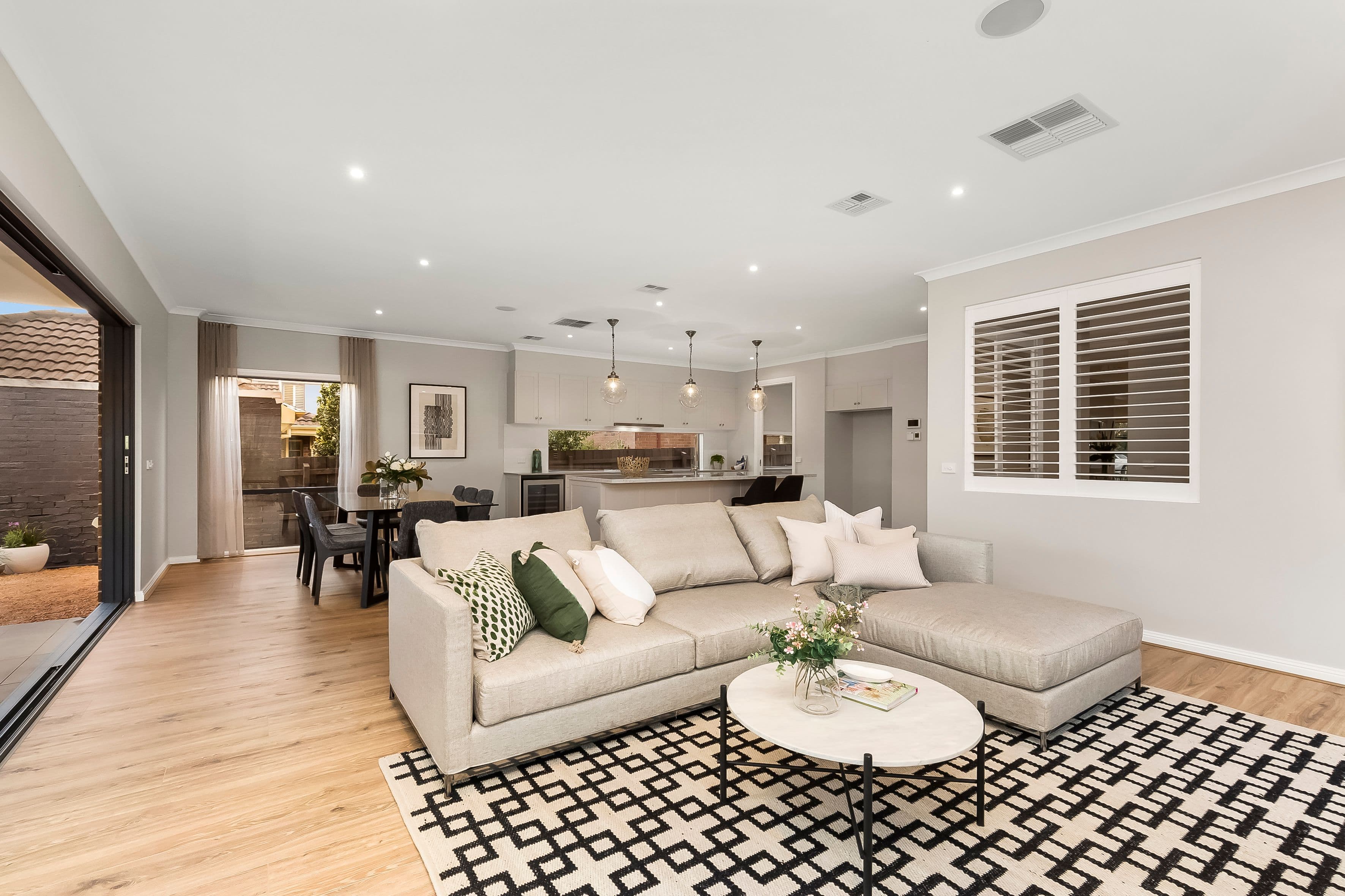 28 Irving Street, Mount Waverley VIC 3149, Mount Waverley - Thumbnail 4