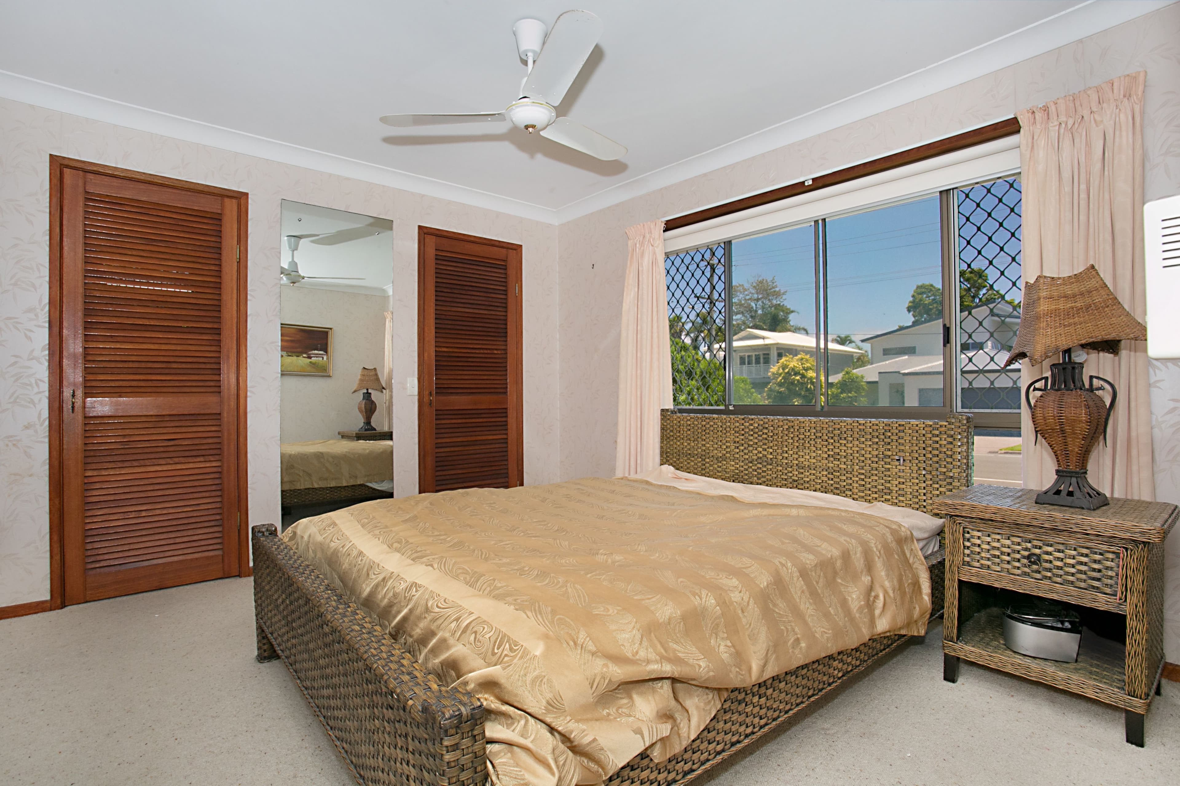 94 Acanthus Avenue, Burleigh Heads QLD 4220, Burleigh Heads - Thumbnail 8