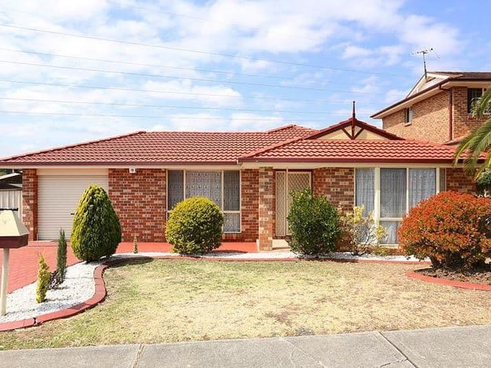 3 Carina Avenue, Hinchinbrook - Image 1