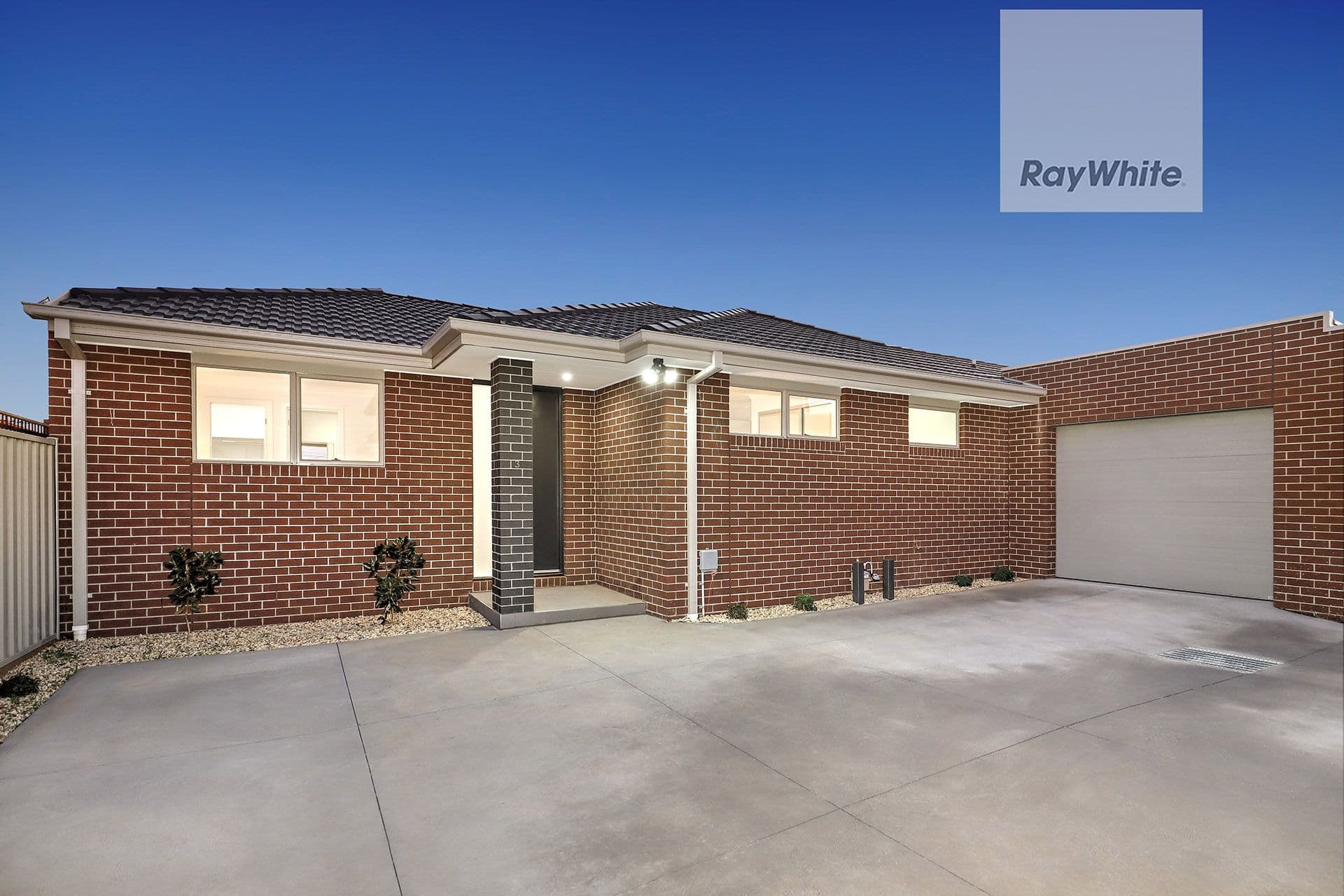 13 Waratah Avenue, Tullamarine VIC 3043, Tullamarine - Thumbnail 2