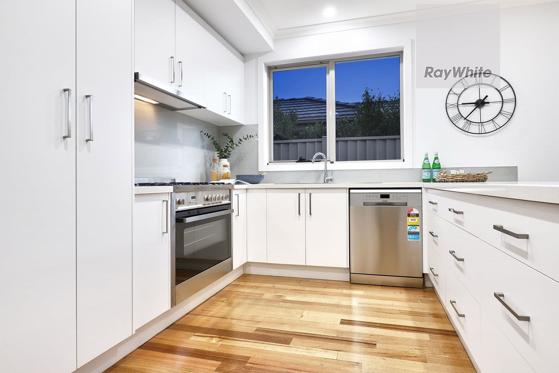 13 Waratah Avenue, Tullamarine VIC 3043, Tullamarine - Thumbnail 7