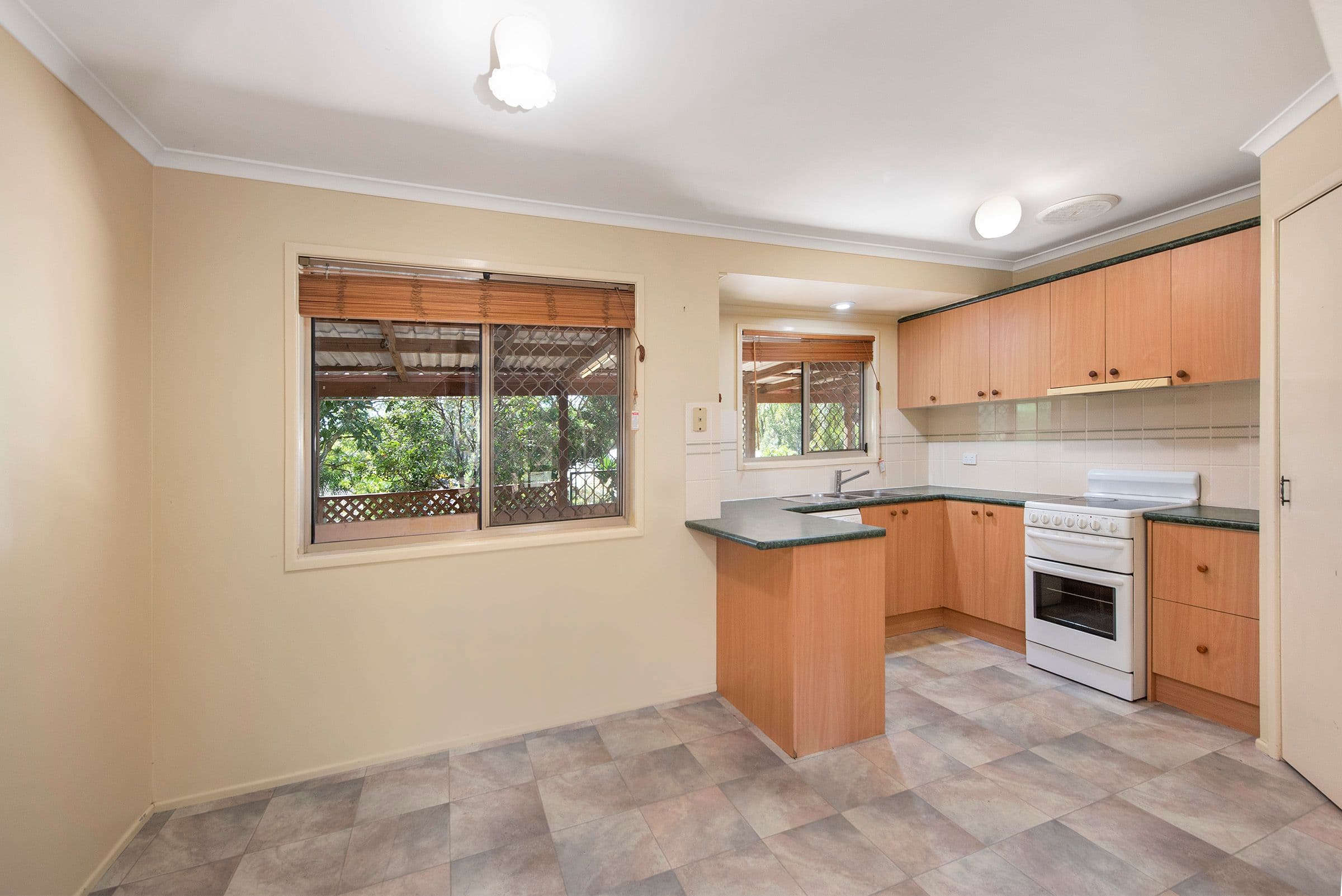 12 Jules Avenue, Rochedale South QLD 4123, Rochedale South - Thumbnail 4