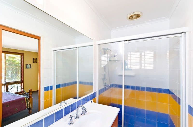 4 Burdock Street, ELANORA QLD 4221, Elanora - Thumbnail 8