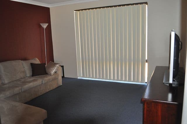 5 Bandy Place, GOSNELLS WA 6110, Gosnells - Thumbnail 2