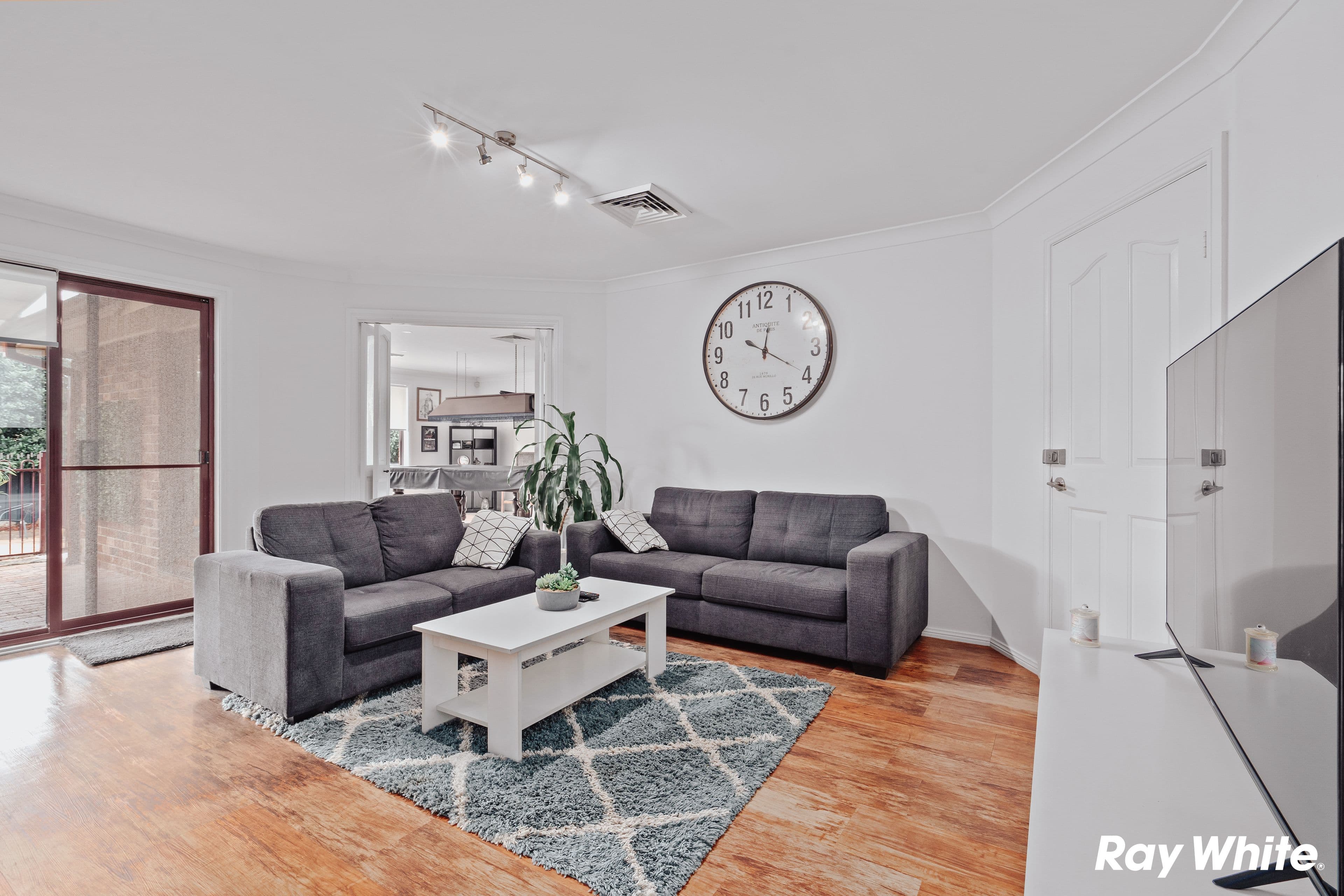 16 Calandra Avenue, Quakers Hill NSW 2763, Quakers Hill - Thumbnail 2