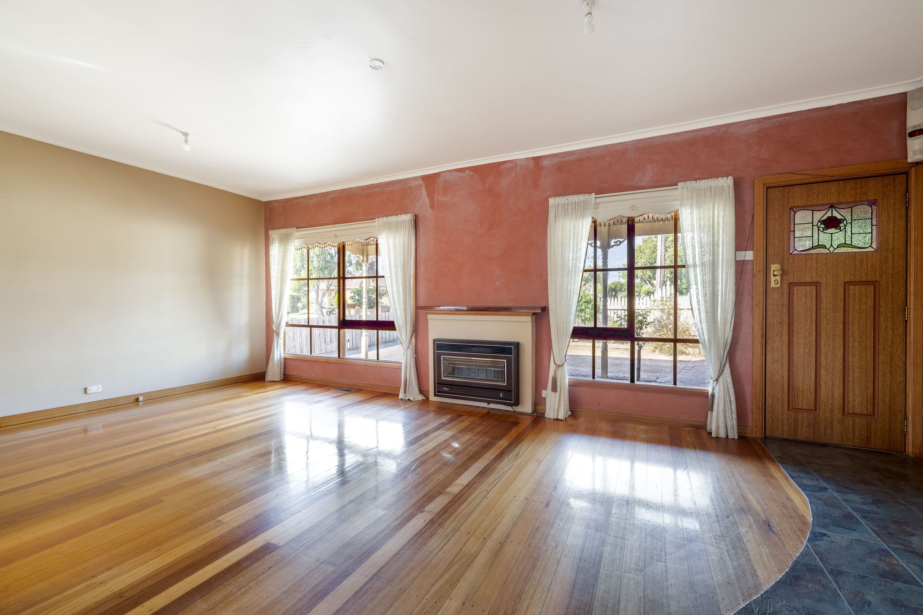 77 Loongana Avenue, Glenroy VIC 3046, Glenroy - Thumbnail 2